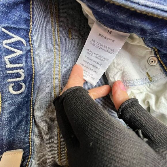 Women’s SLINK HIGH RISE ANKLE - TINA CURVY JEANS SIZE 18 Blue MSRP $88 - Picture 9 of 9